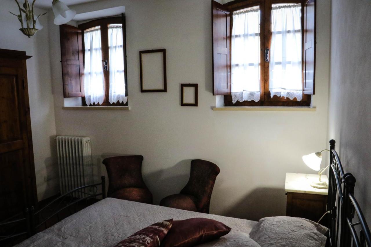 Agriturismo Bombina Montisi Bagian luar foto