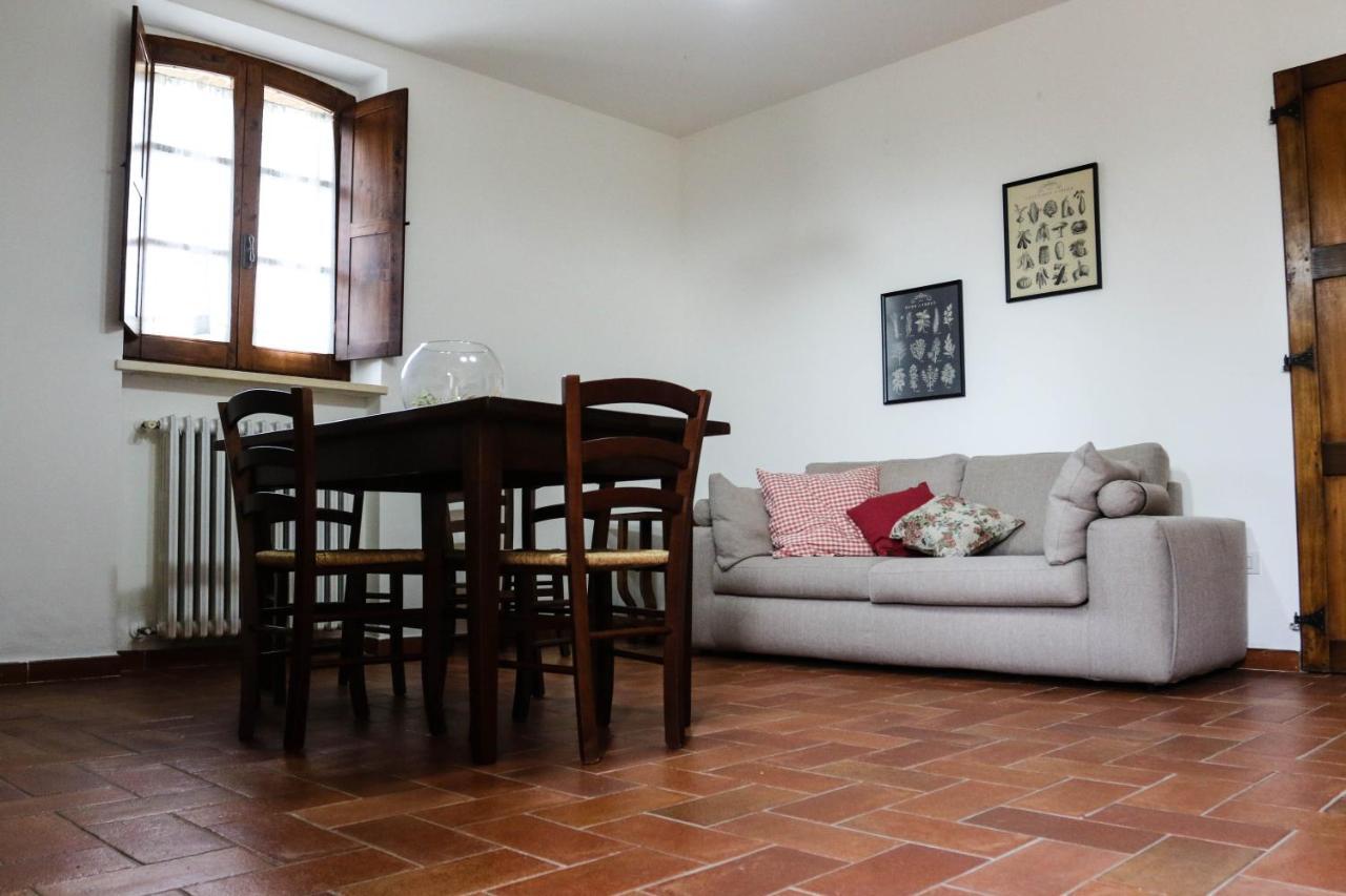 Agriturismo Bombina Montisi Bagian luar foto
