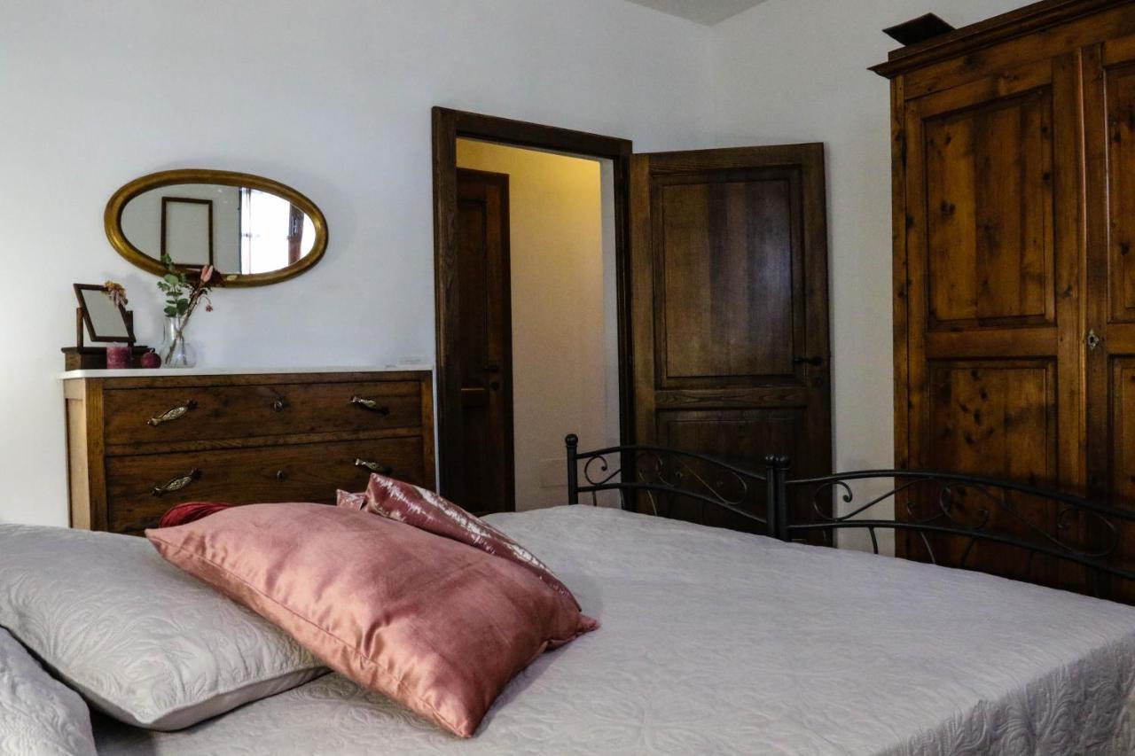 Agriturismo Bombina Montisi Bagian luar foto