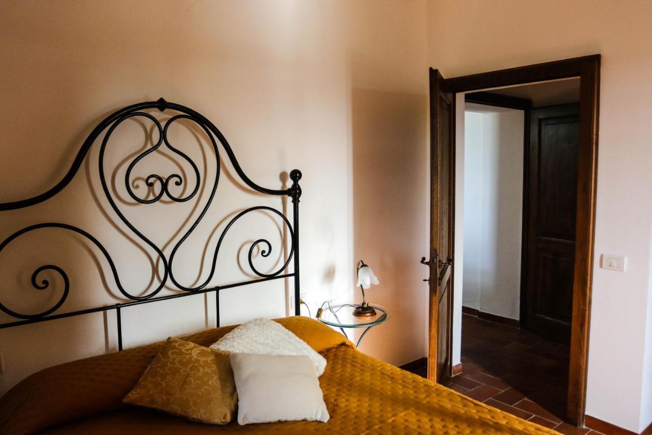 Agriturismo Bombina Montisi Bagian luar foto
