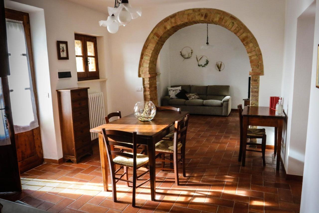 Agriturismo Bombina Villa Montisi Bagian luar foto