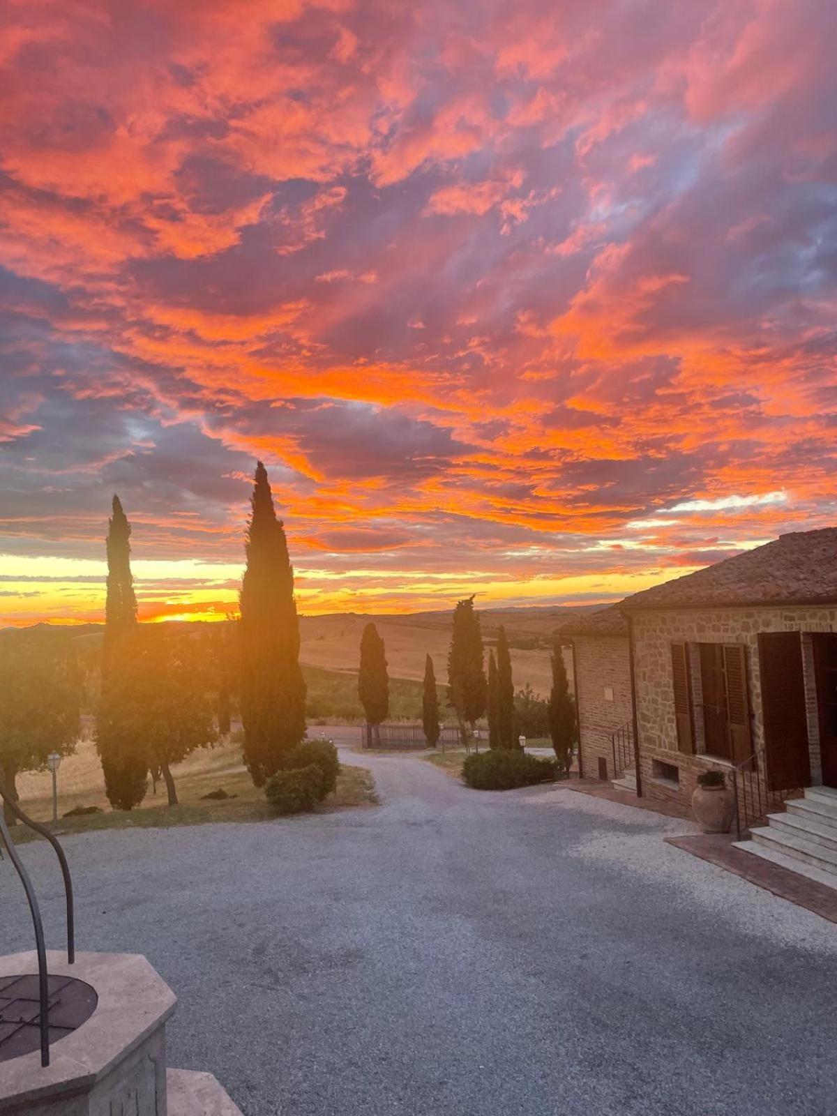 Agriturismo Bombina Villa Montisi Bagian luar foto